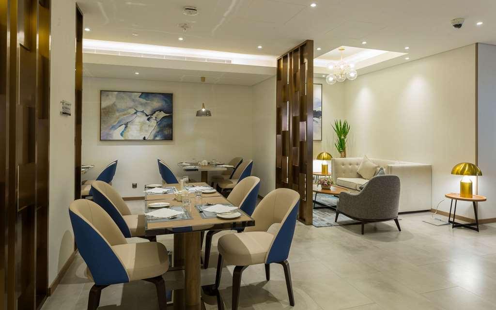 Comfort Hotel Jeddah King Road エクステリア 写真